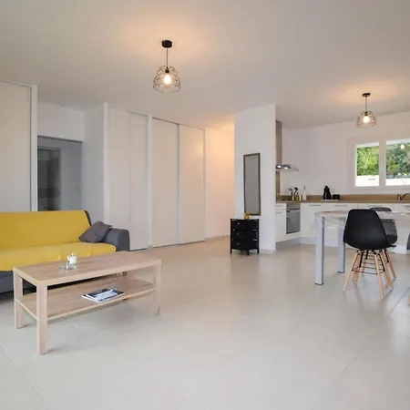 Beautiful In Propriano With 2 Bedrooms * Propriano (Corsica)